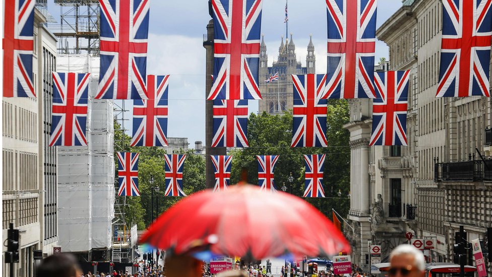 Many companies plan to impose Brexit hiring freeze
