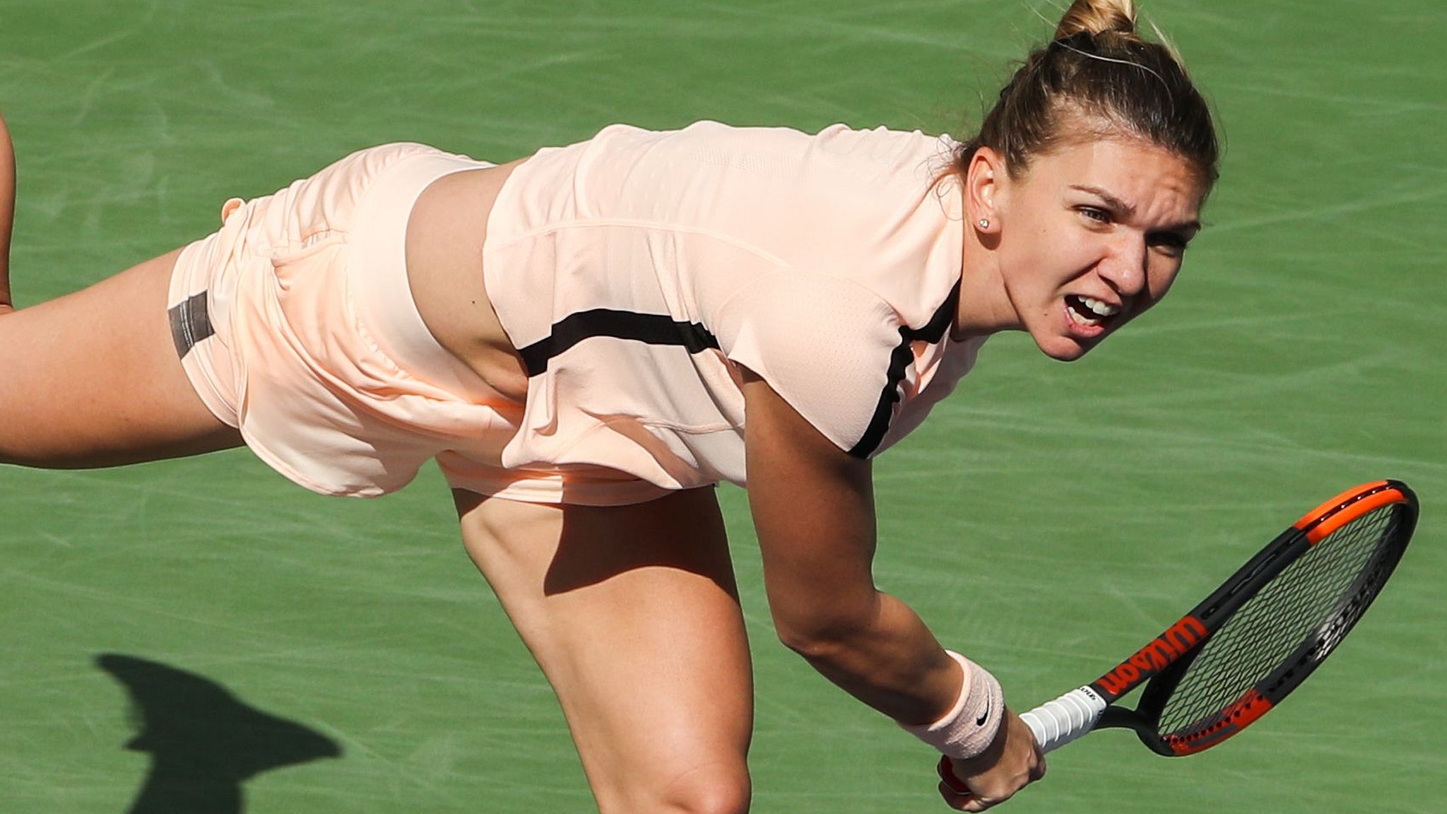 Indian Wells: Simona Halep beats Petra Martic in three sets to reach semi-finals