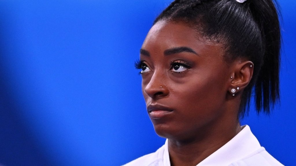 米体操のバイルス氏ら、議会で性的虐待めぐり証言 「システムを非難