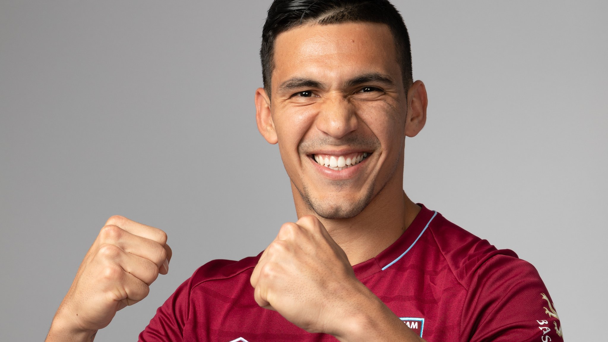 West Ham sign Paraguay defender Balbuena