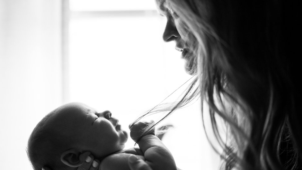 Bud Laska Plach Donechko Spovid Mami Mertvonarodzhenoyi Ditini Bbc News Ukrayina