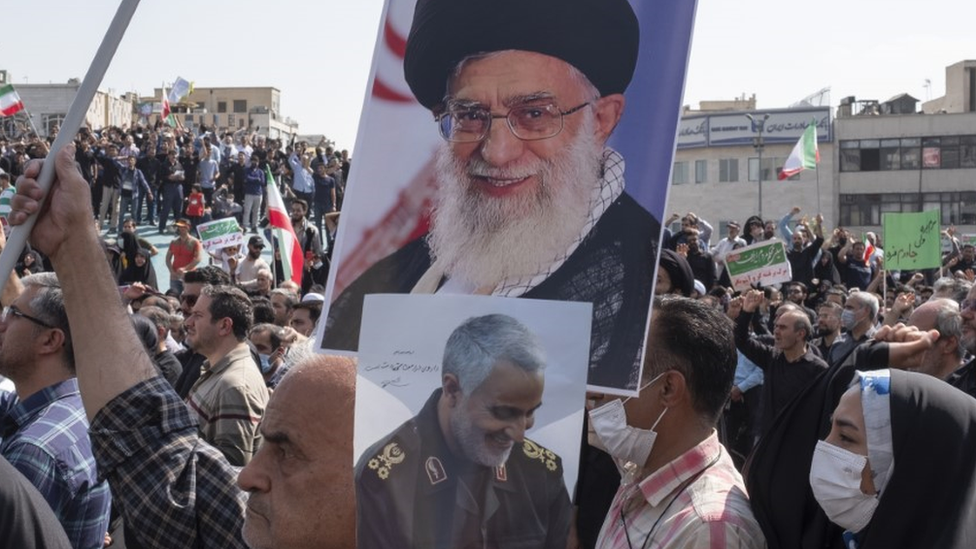 Protesto contra o regime iraniano antecede o jogo Inglaterra-Irão