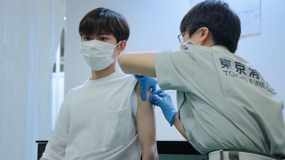 일본 코로나 백신 접종률