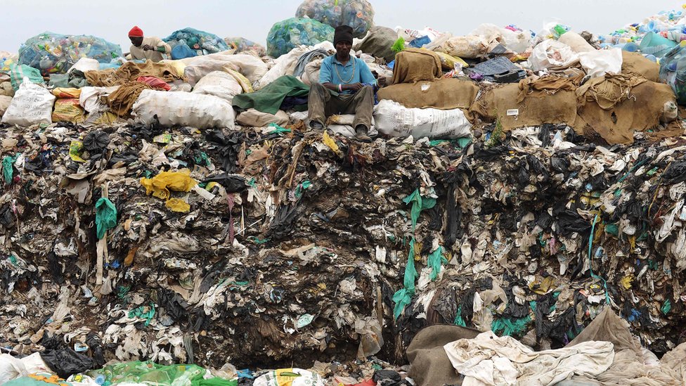 غرامات وحكم بالسجن لمستخدمي الأكياس البلاستيكية في كينيا
