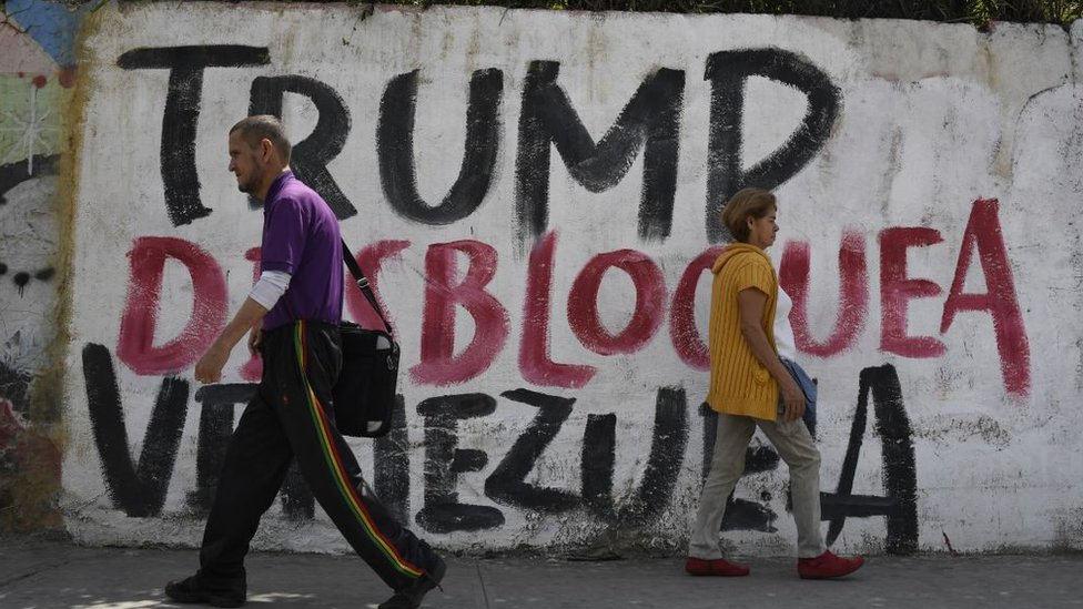 Embargo a Venezuela?: en qué se parecen y diferencian las sanciones de EE.UU. contra Caracas a las de Cuba - BBC News Mundo