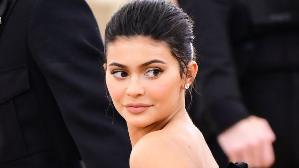 Polni anal tarzda yuvadi