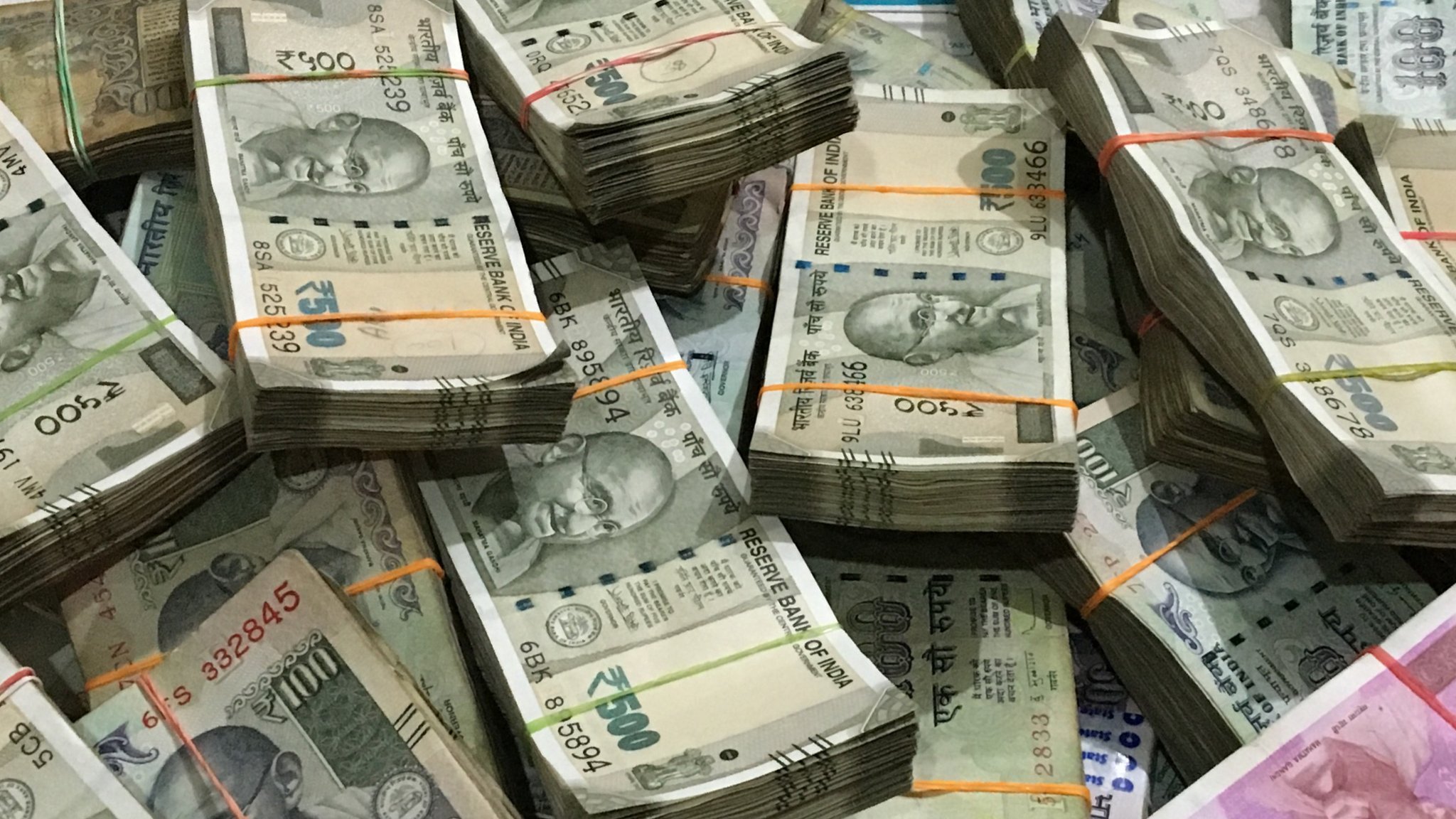 Lured into India's get-rich-quick selling schemes