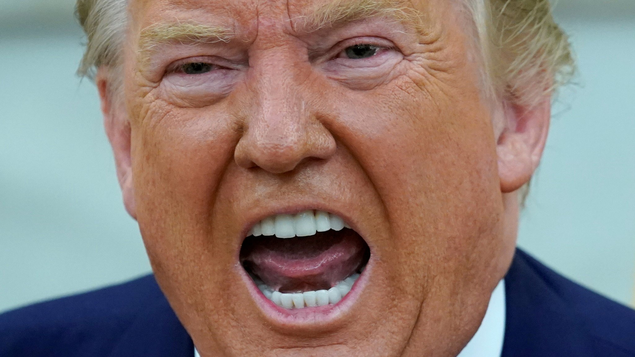 トランプ氏、弾劾調査は「でっちあげ」 民主党議員に暴言も - BBCニュース