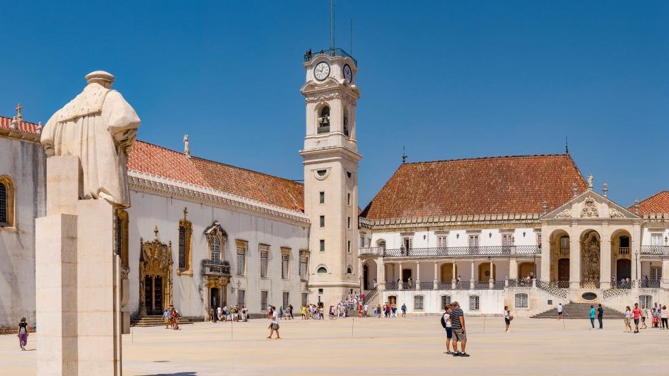 Saiba como usar a nota do Enem para estudar fora