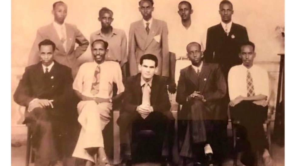 Mast ayol oz mushukining xojayini emas.