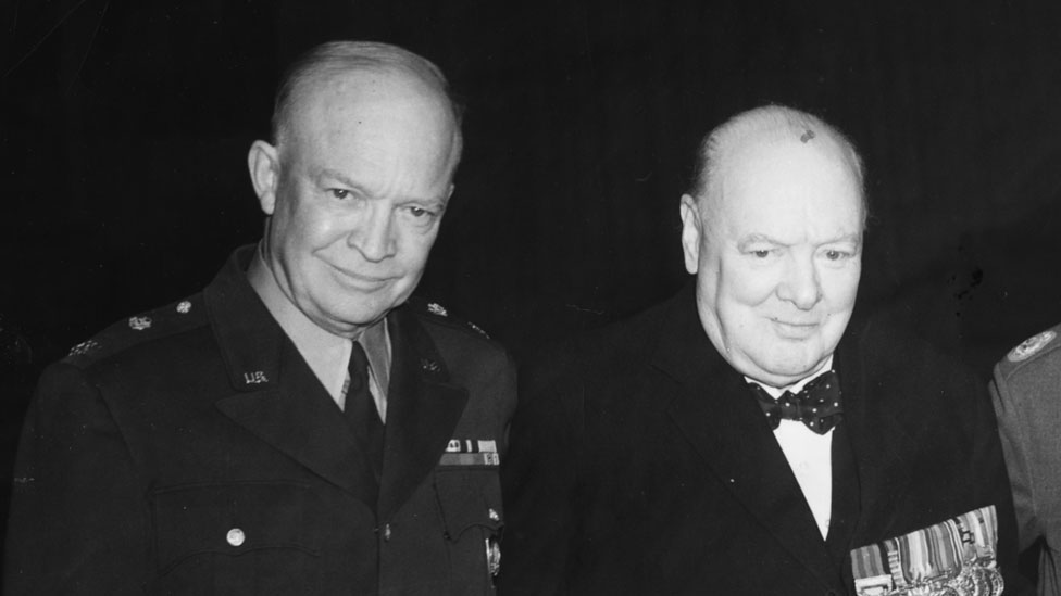 El general Eisenhower y Winston Churchill en 1951