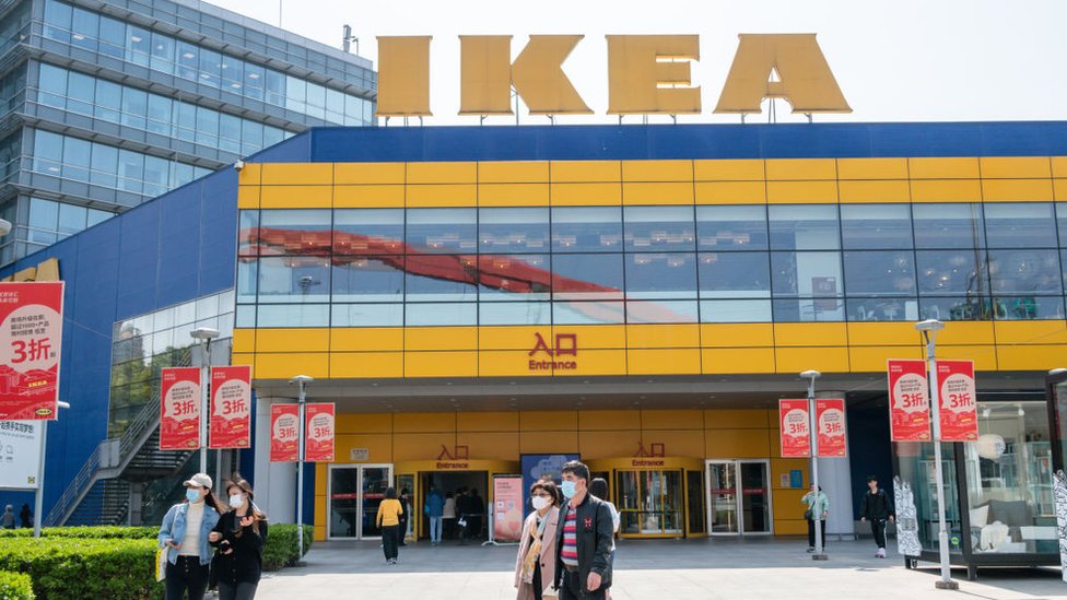 Shanghai Ikea shoppers flee Covid lockdown attempt