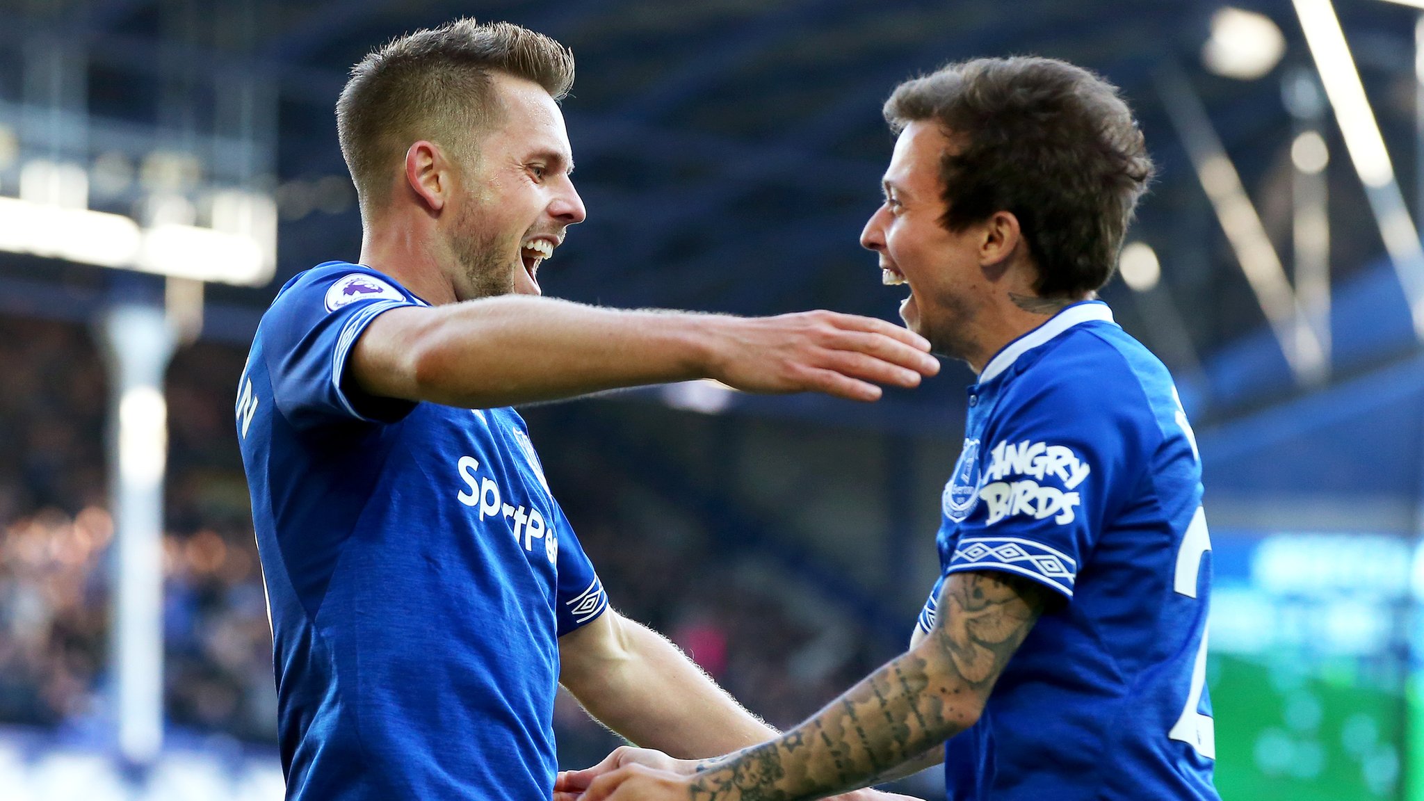 Sigurdsson stars as Everton enjoy 22nd straight home league win over Fulham