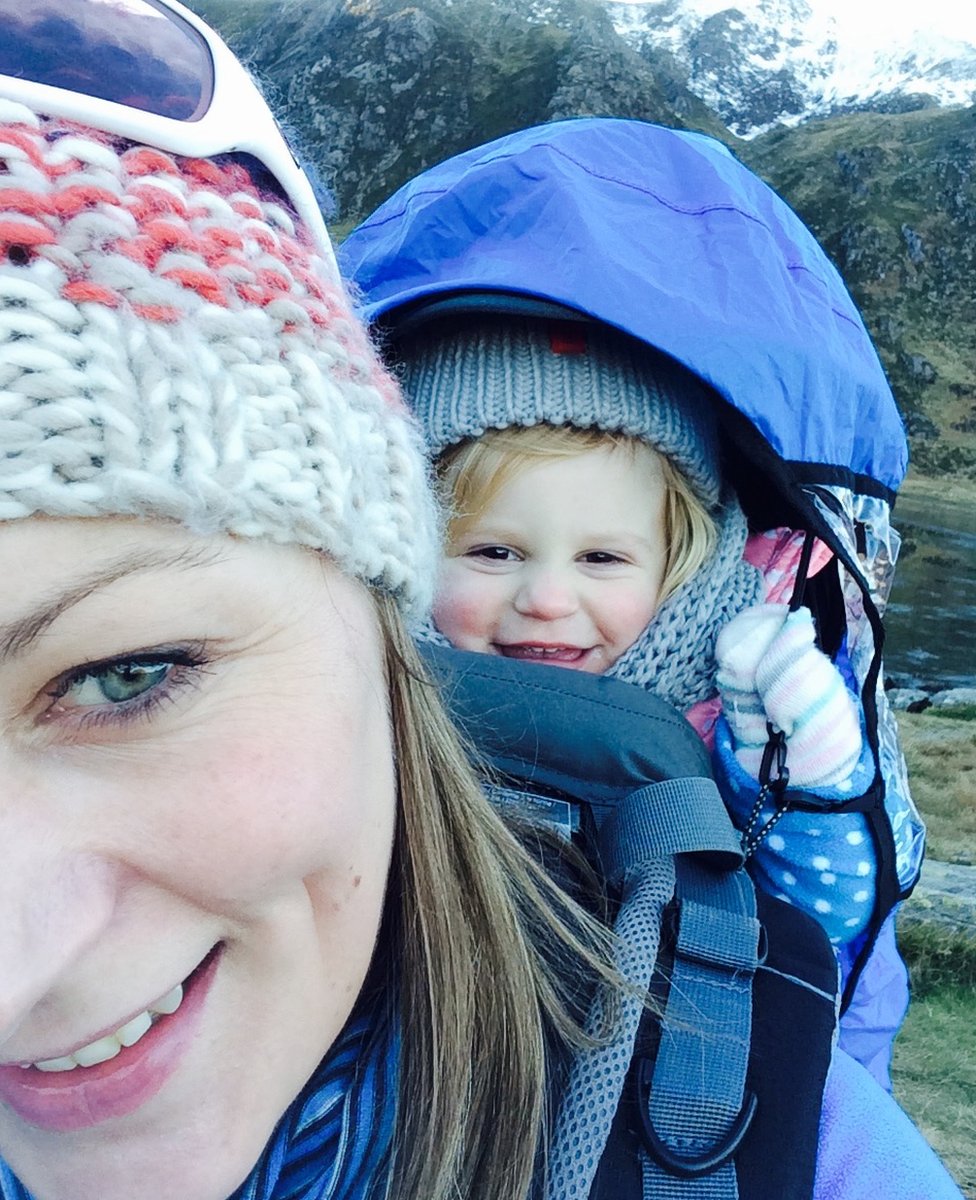 Sally y Ella en diciembre de 2016.