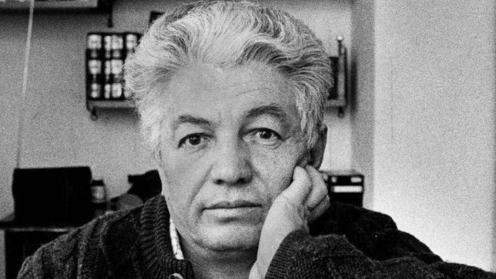 Erkaklar tasmali porno fotosuratlar