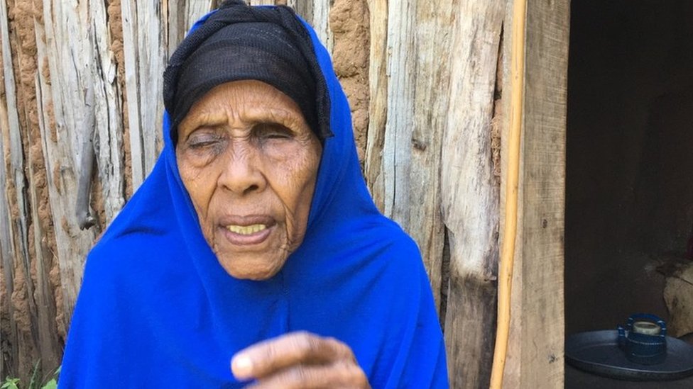 Qizlar onlaynda oyinchoqlar bilan eshakdagi yigitni sikishdi Kazantipda jinsiy aloqani tomosha qiling