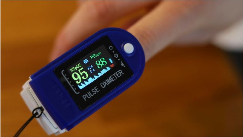 Covid-19 : comment mesurer son taux d'oxygène dans le sang