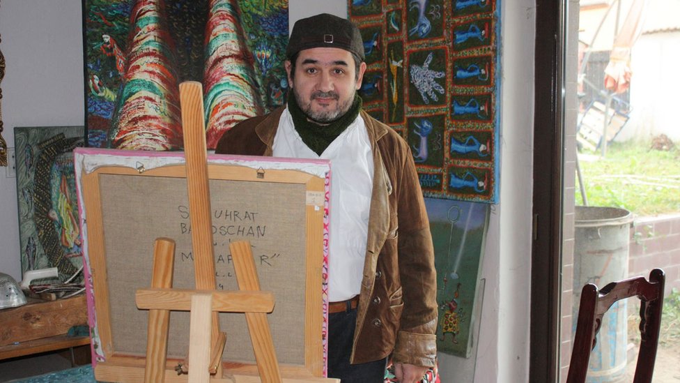 Onlayn porno: xotin bekasi bilan qolga tushdi Porno Anna Lisa