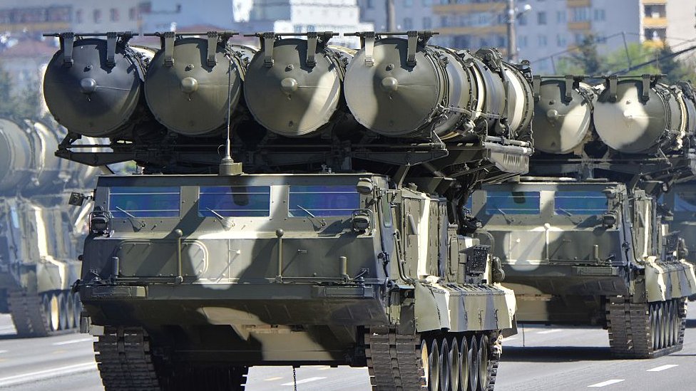 Stol ostidagi panties fotosurati Ayollar porno tomosha qilish