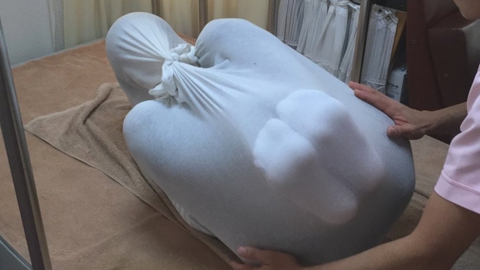 Ellikdan oshgan ayollar guruhi jinsiy aloqa Jinsiy mast odamlar video