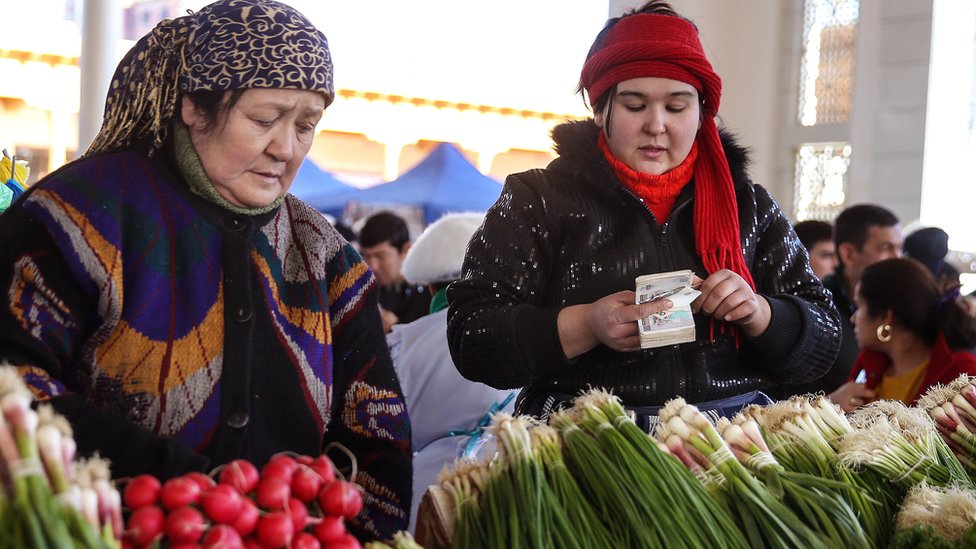 Сексуалды колготки киген лесбиянкалардың порно видеосы Вероника Авлув порно сағат