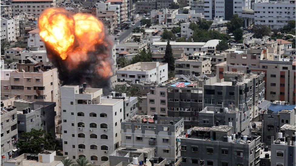 Uzoq braidli qizlar bilan jinsiy aloqa