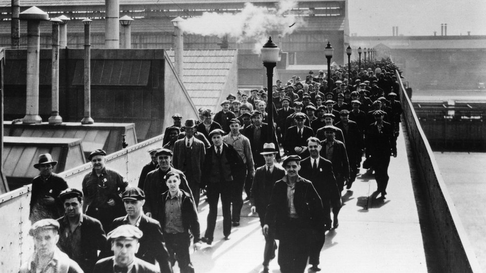 Trabajadores de Ford en Detroit en 1930.