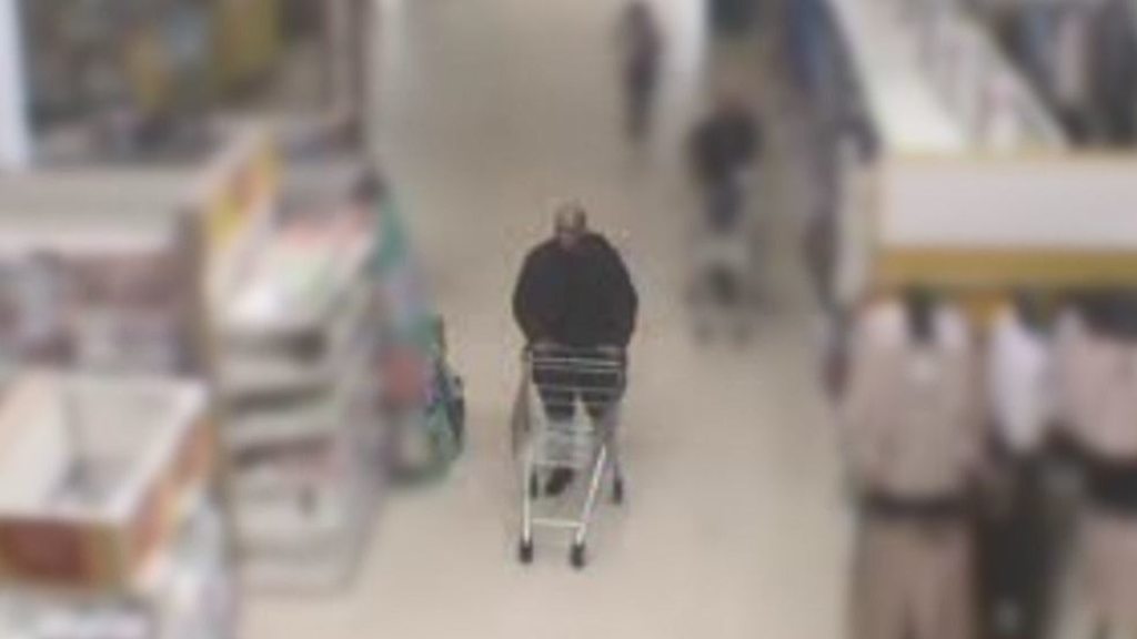 Westminster inquest: CCTV shows attacker's preparations