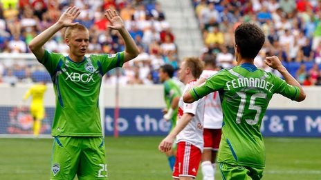 Coventry sign Seattle midfielder Rose