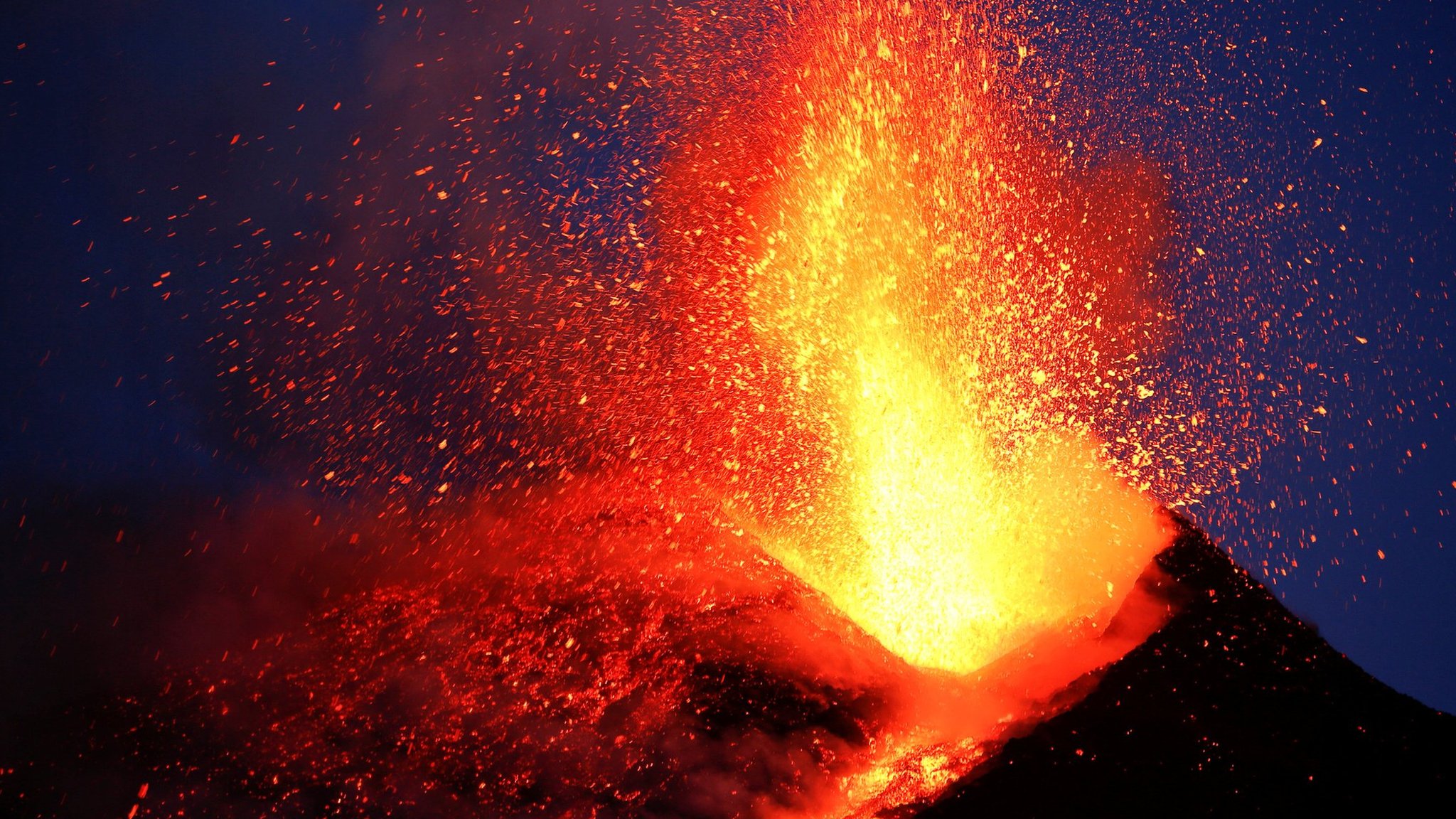 why-do-volcanoes-erupt-cbbc-newsround