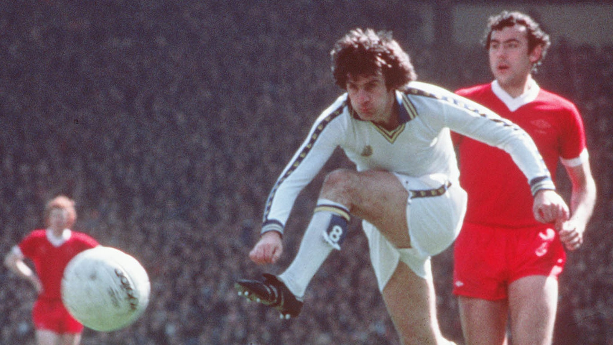 Peter Lorimer伝記 Leeds And Scotland Hero Peter Lorimer: Leeds and Scotland Hero (Mainstream Sport