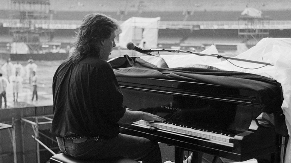 O dia em que um ex-Beatle tocou pela primeira vez no Brasil - BBC