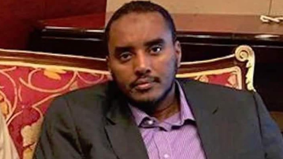 Qizlar porno ustida peeing Kop yapon porno