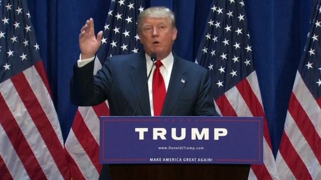 トランプ、ドナルド、勝利新聞 米大統領選：ドナルド・トランプ氏の軌跡を新聞で振り返る [写真