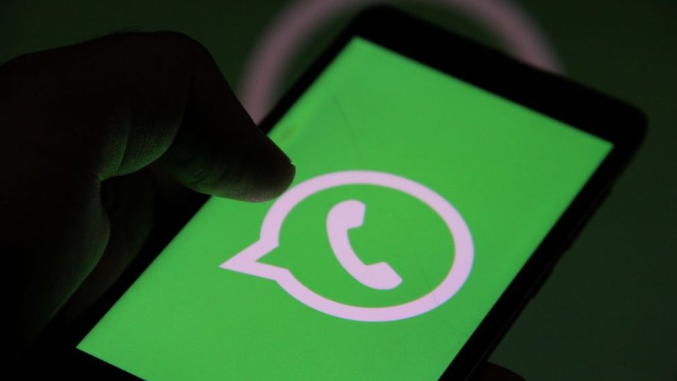 WhatsApp: Como criar, buscar e enviar GIFs animados pelo aplicativo - BBC  News Brasil