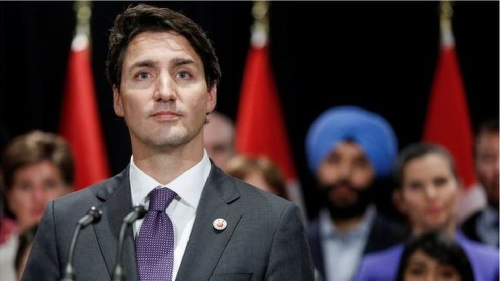 U yaladi va boglanadi Erotik qiya obektlarni qidiring