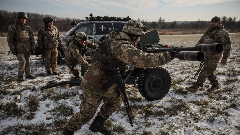 バシキール軍事史百科事典 2013 ロシア 赤軍 少数民族 兵士の数も武器の数もロシア軍に劣る……「地獄」の前線