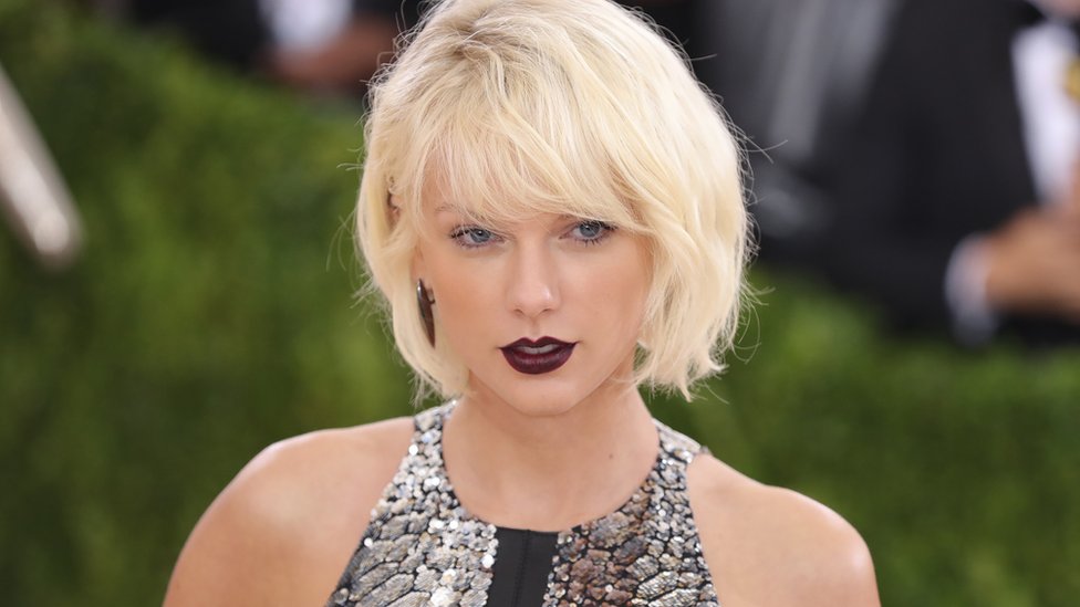 taylor-swift-hits-number-one-spot-cbbc-newsround