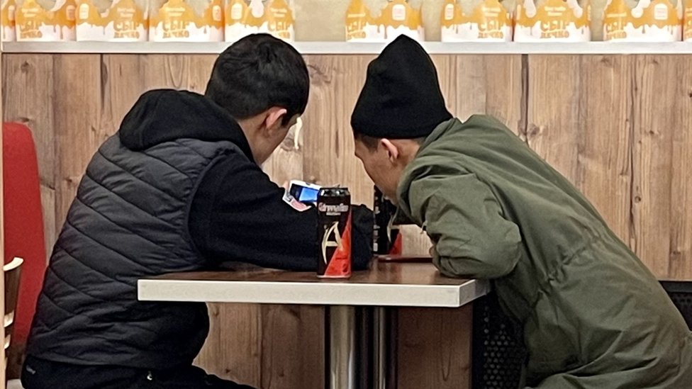 Tukli ochiq jinsiy aloqa video