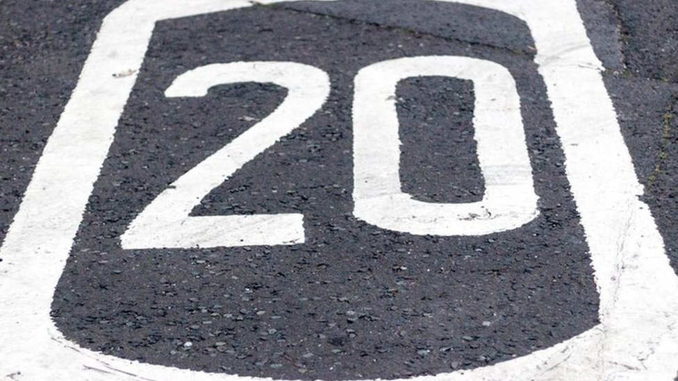 Safety not improved by 20mph speed limit - study