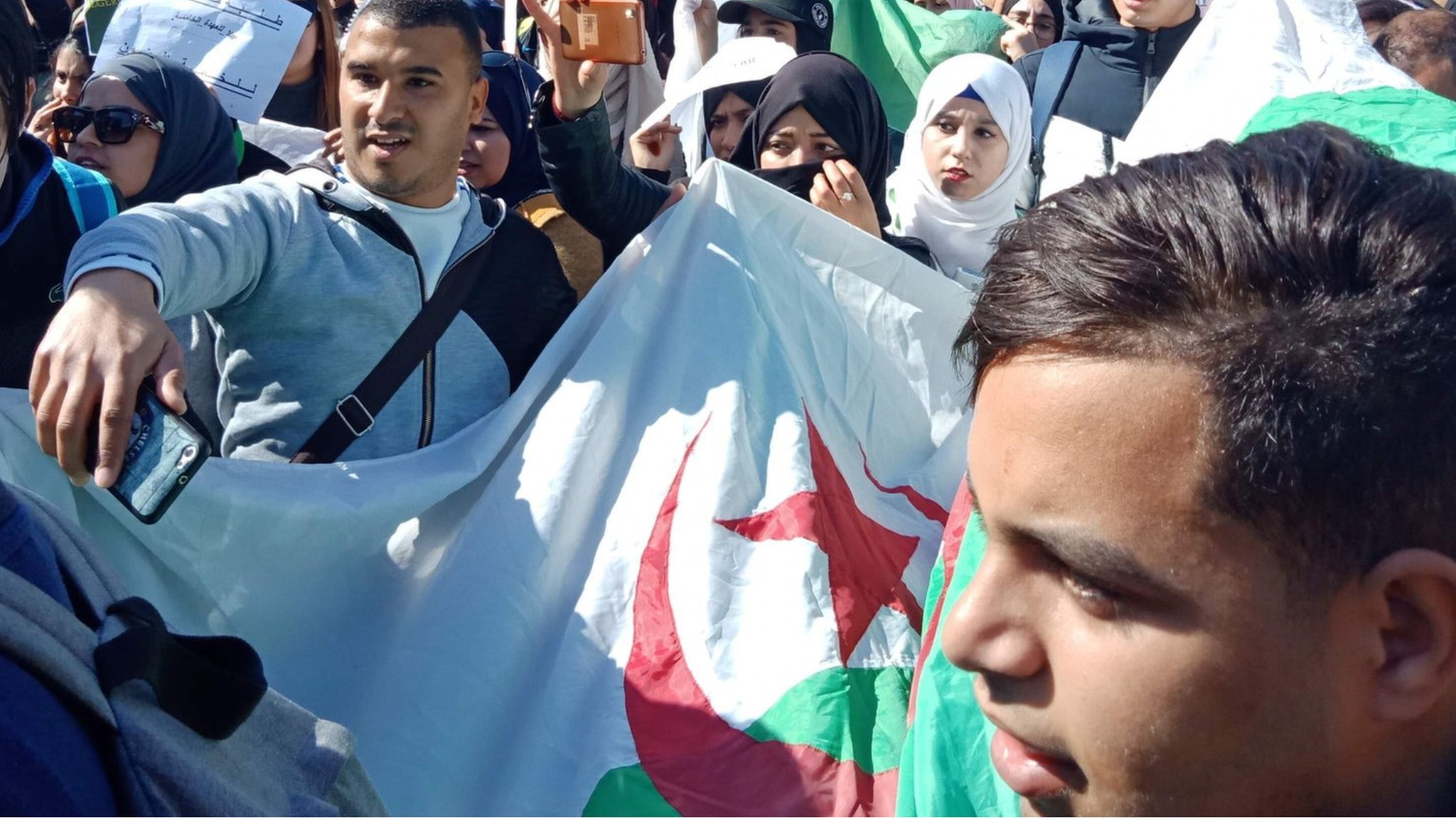 Algeria protests: Students rally against Bouteflika fifth term