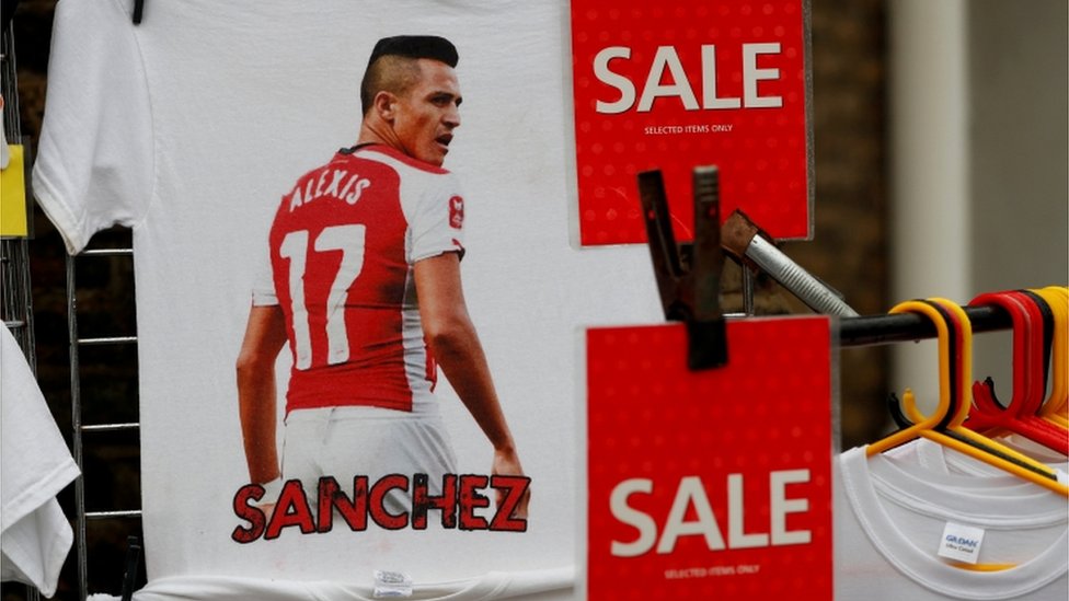 Thierry Henry penyebab kepindahan Alexis Sanchez ke MU?