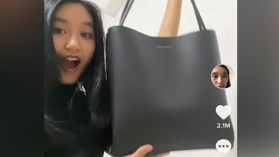 How a tote bag sparked a class debate in Singapore