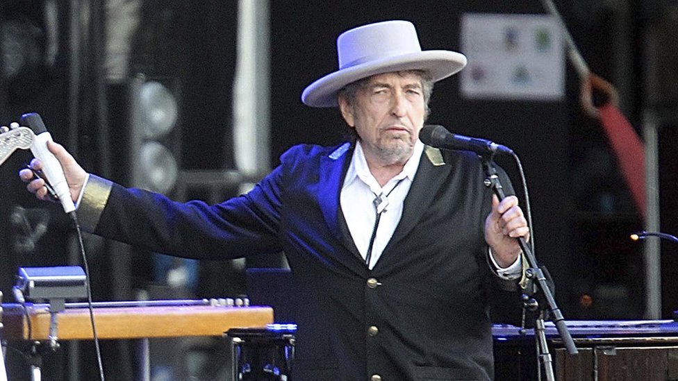 Боб Дилан: магия и простота рок-Мафусаила