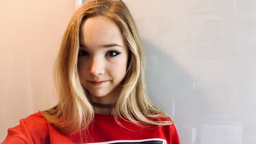 Quem é Naomi Seibt, a jovem 'anti-Greta Thunberg' que advoga