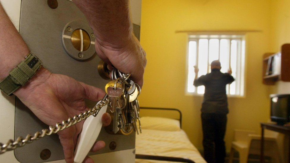 Islamist extremists to be held in special prison units