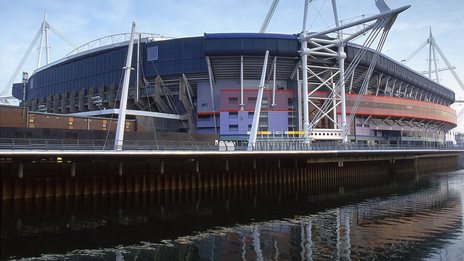 Rencontre sportive a cardiff en 1999