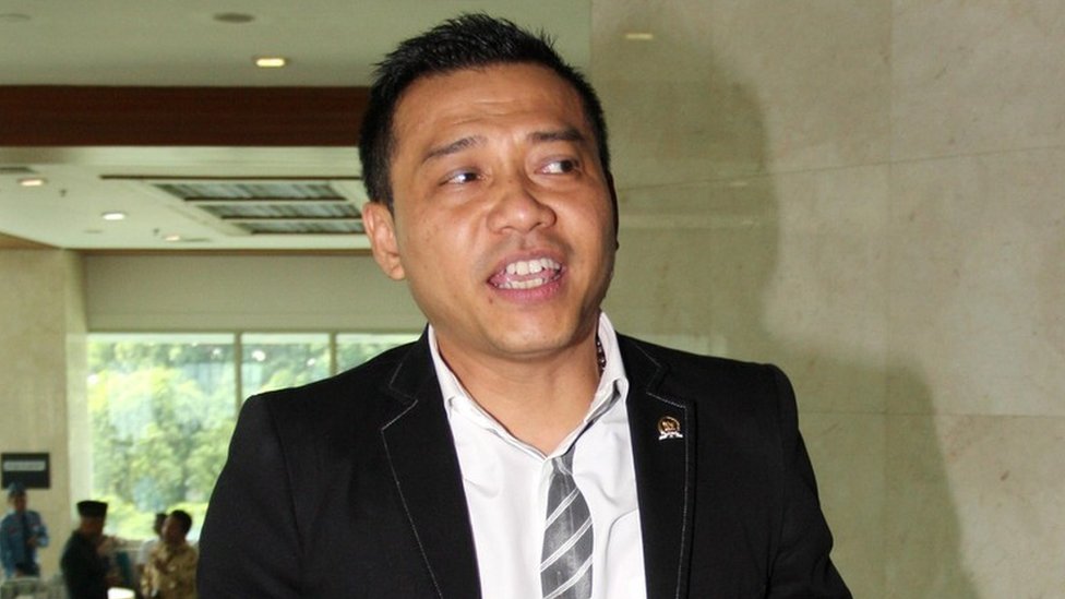 Porno xotinlar monastir abbess külot holda