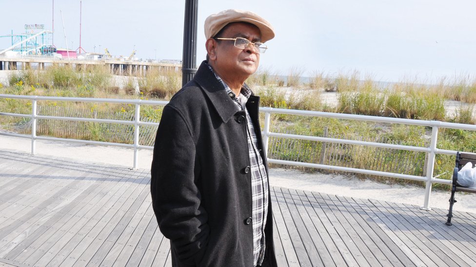 Qizlar seksual videolar Porno ogli yalangoch onasini korishga qarshilik qila olmadi