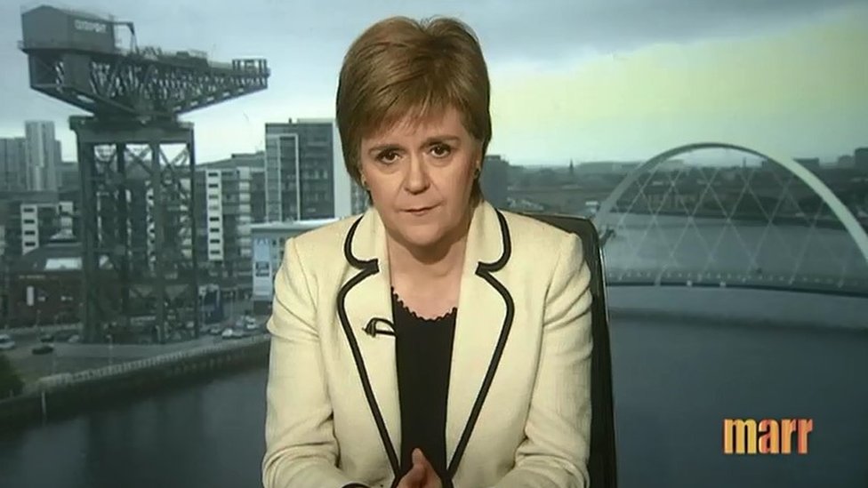 Nicola Sturgeon: Scotland 'could stay in UK and EU'